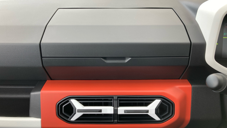 Dacia Spring 27kWh Expression 65 48kW 5dr Auto Electric Hatchback